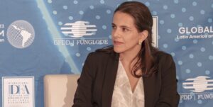 María Paula Romo: ‘El Gobierno no le está diciendo al país la gravedad de la crisis’