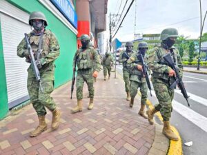Policías y militares para precautelar la seguridad ciudadana