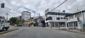 Locales, negocios e instituciones decidieron no abrir en Ambato