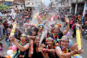 Autoridades evalúan si son factibles actividades de Carnaval