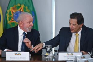 El Gobierno de Lula busca apaciguar los ánimos de los influyentes congresistas evangélicos