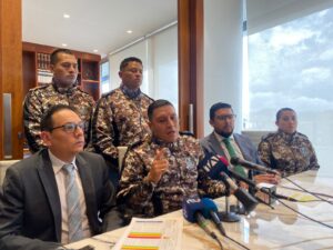 Asociación Nacional de Servidores Penitenciarios del Ecuador (Asoserpen) denunciaron que el Estado no les da garantías para realizar su trabajo.