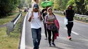 Caravana en el sur y secuestro de migrantes en el norte: crisis que no cesa en México