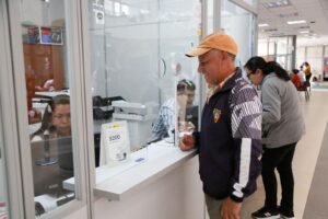 Brigadas móviles de recaudación de impuestos visitan las parroquias de Ambato