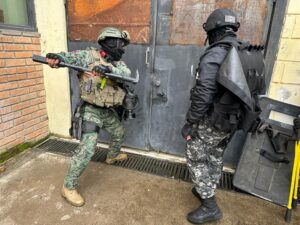 Fuerzas Armadas mantienen un 90% de aprobación en el Ecuador según Cedatos
