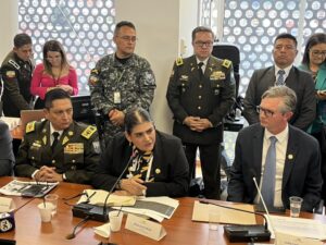 Ecuador no conseguirá financiamiento del exterior sin la subida del IVA, según el ministro de Economía