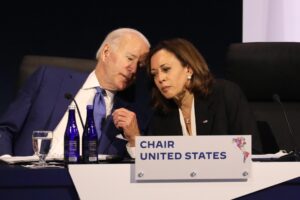 Un fiscal estatal de EE.UU. pide a Kamala Harris inhabilitar a Biden como presidente