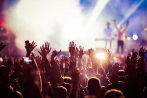 Un festival musical cierra las fiestas de El Retorno y festeja a las madres