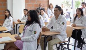 UNL inaugura ‘Aula de Docencia’ en el Hospital Isidro Ayora  