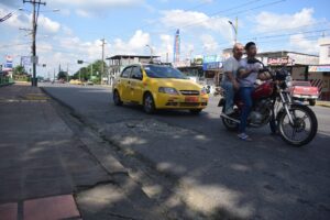 Ciudadanos exigen atención para las calles de Quevedo