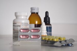 Estado y sector privado combaten la falsificación de medicamentos