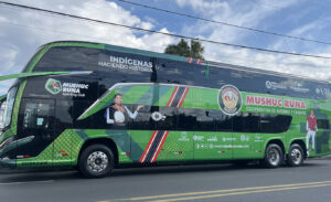 Mushuc Runa estrena su nuevo bus para la temporada 2024 de la Liga Pro