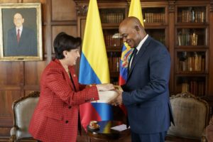 Ecuador y Colombia trabajan agenda para fortalecer mecanismos de repatriación