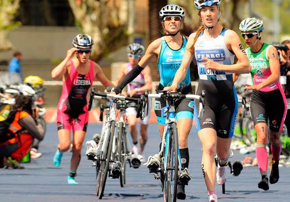 Está actividad combina el atletismo y el ciclismo.