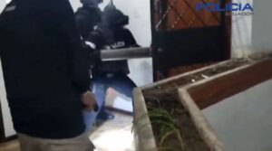 Narcotráfico: Policía y Fiscalía allanaron inmuebles en Ecuador y España