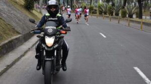 Cierres viales por la carrera Warmi Runner este domingo en Quito