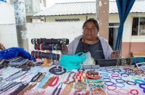 Vista la feria de emprendimientos este fin de semana en Atahualpa