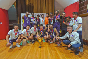 Universidad Indoamérica campeón nacional en baloncesto masculino y femenino