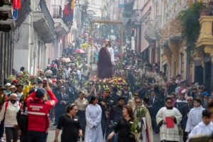 Una nutrida procesión de Ramos abre la celebración de la Semana Mayor en Ecuador