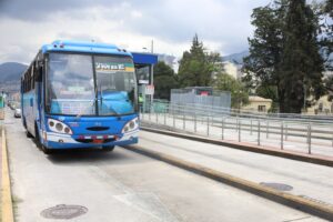 Municipio de Quito y transportistas bajo tensión por la tarifa única