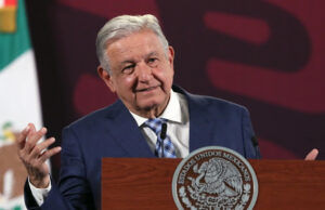 López Obrador pide ayuda a privados ante los apagones en México