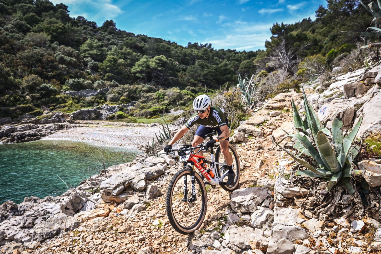 El ambateño Bernardo Vintimilla se consagró en Croacia como ‘Epig Legend’ en ciclismo de montaña.
