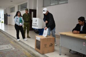 CNE realizó simulacro de elecciones en Loja