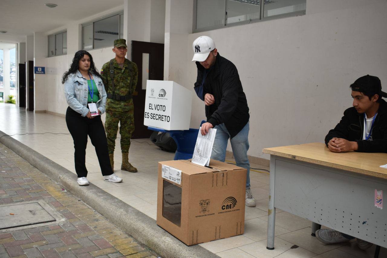 CNE realizó simulacro de elecciones en Loja
