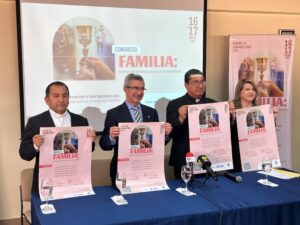 UTPL y la Diócesis de Loja anuncian Congreso para fortalecer la unidad familiar y el desarrollo social
