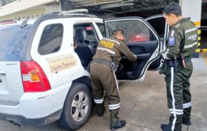 Quito: Un control vehicular terminó en balacera y con un policía herido