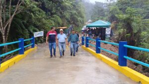 Nambija estrena puente carrozable