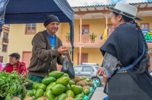 Productores de Parroquias expenderán sus productos en la plaza de “El Valle”
