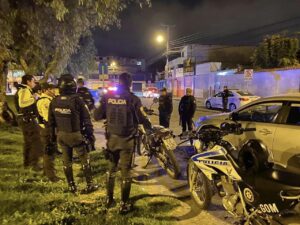 Policías se unen con los barrios para combatir la inseguridad en Ibarra