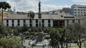 El Distrito Metropolitano de Quito debe apuntar a la descentralización