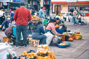 Otavalo intensifica operativos para ordenar espacios públicos