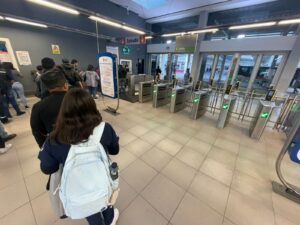 Quito: La tarjeta ciudad todavía no sirve para ir del metro a los otros sistemas de transporte