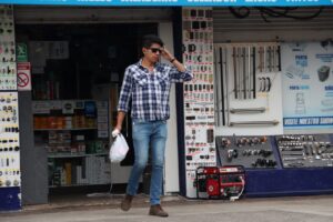 Quito: negocios luchan contra cortes de energía