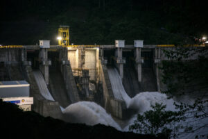 Una de las turbinas de la hidroeléctrica Mazar volvió a operar; pero Paute se apaga