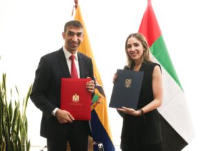 Ecuador y Emiratos Árabes Unidos suscriben declaración conjunta para iniciar negociaciones de un acuerdo comercial