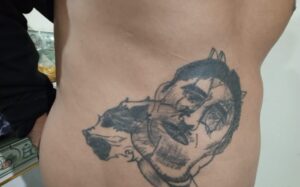 Tatuajes de Colón Pico, dinero y autos: imágenes de la detención del hombre que amenaza a la Fiscal