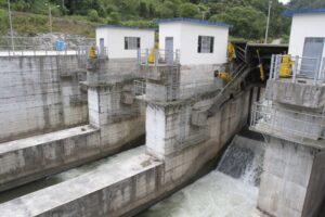 Contraloría identificó un posible perjuicio al Estado de casi $1 millón en la Central Hidroeléctrica Toachi-Pilatón