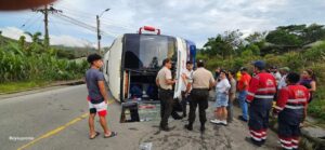 Diez heridos; el resultado de un accidente de tránsito en Zamora Chinchipe