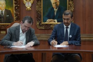 UTPL y UNL firman histórico convenio para el desarrollo educativo y social del sur del país