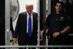 Donald Trump: Un jurado lo declara culpable de 34 cargos por el soborno a la ex actriz porno ‘Stormy Daniels’