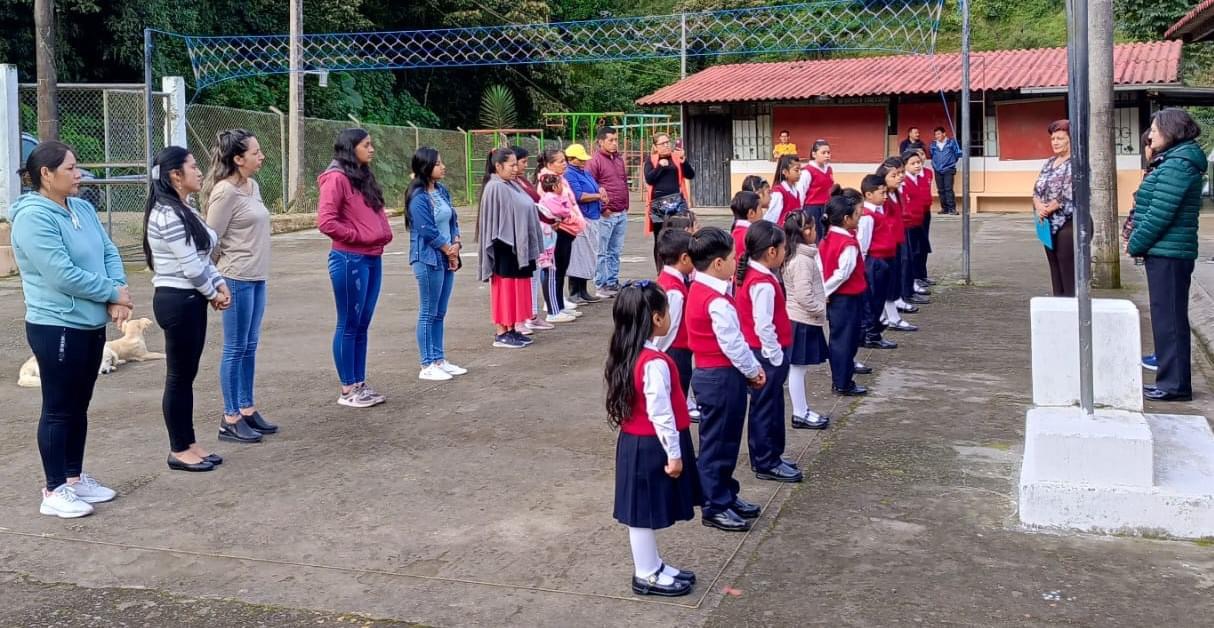 Clases. Las instituciones educativas que se acogen al régimen Costa en Imbabura están en los cantones Otavalo y Cotacachi.