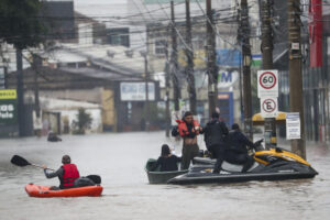 Brasil suma más de 140 muertos por temporales lluviosos