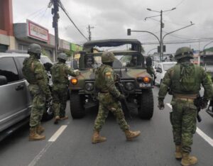 Cuatro tanquetas blindadas llegan a la provincia Tsáchila