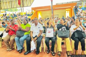 800 docentes articulan políticas para promover la paz en Esmeraldas