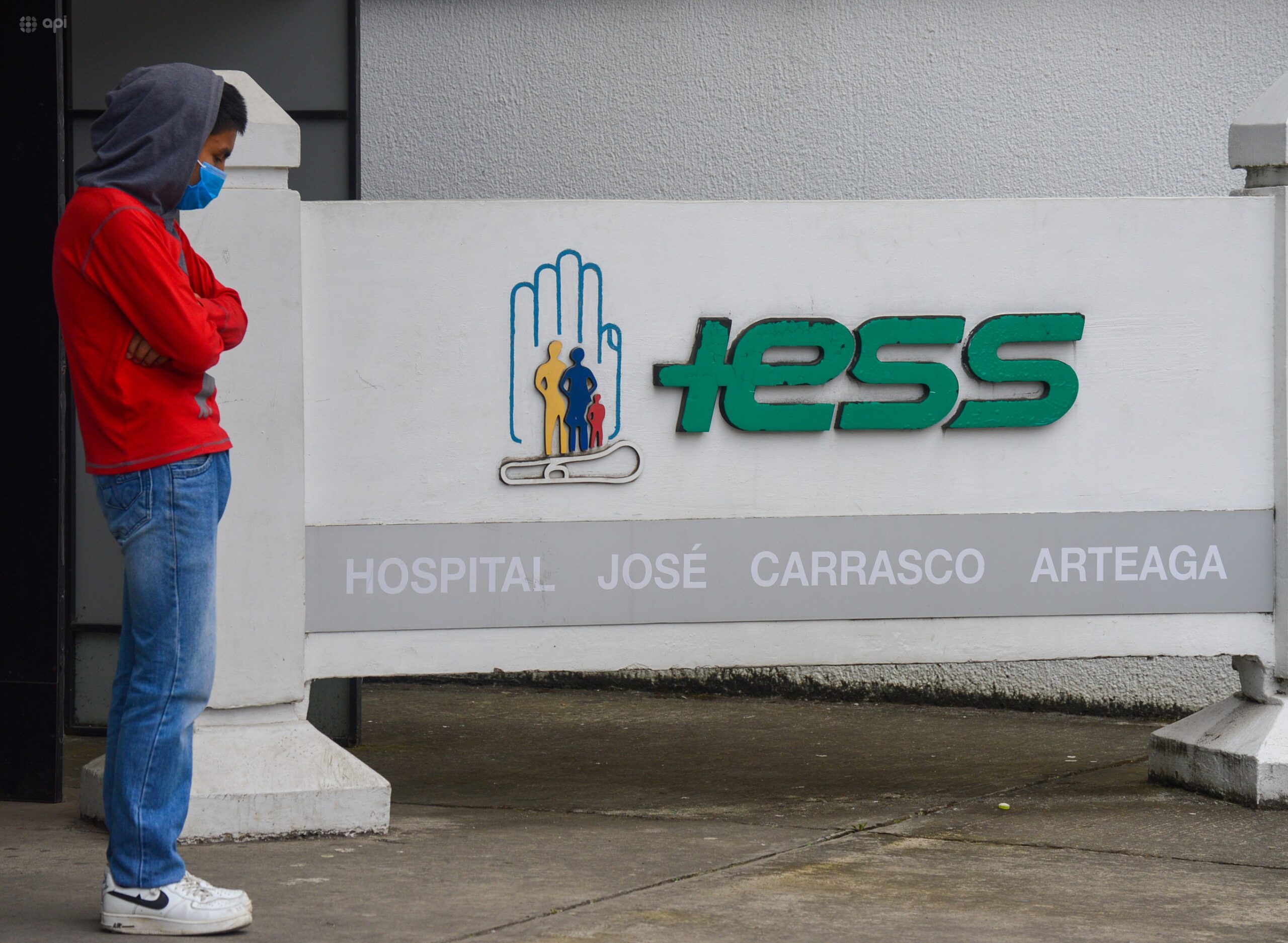 CRISIS. La deficiente atención de salud del IESS refleja los costos del populismo.