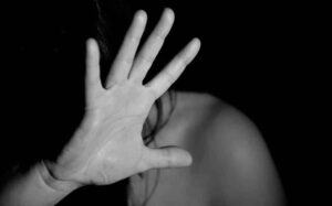 Mujer habría sido violada por su exnovio en Ambato